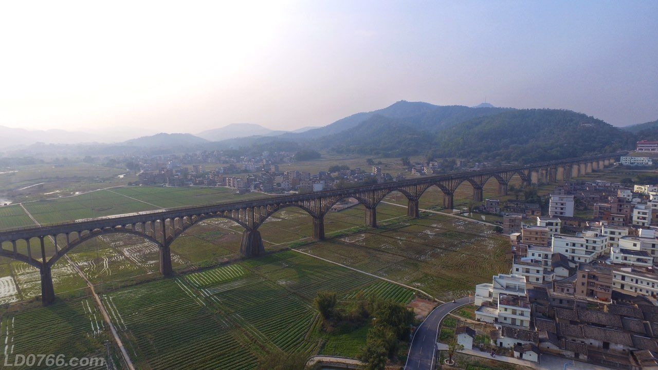 广东的罗定市
